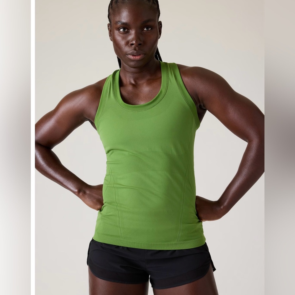 Athleta Momentum Tank